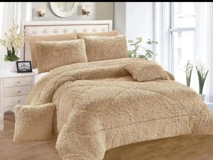 Fluffy duvet set